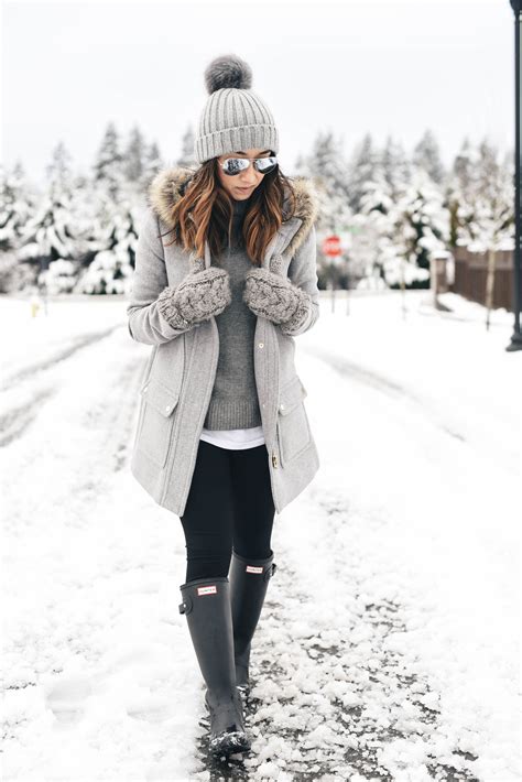 Womens Winter Snow Outfits